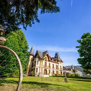 Le Manoir D'agnès Hotel