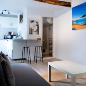 Appartement Studio A 2 Minutes Du Cours Mirabeau -, Aix-en-Provence